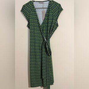 NWT Ellie Kai cap sleeve Wrap Dress Size 12 regular vineyard green nylon